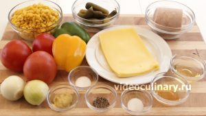 Ингредиенты Салат из кукурузы с колбасой